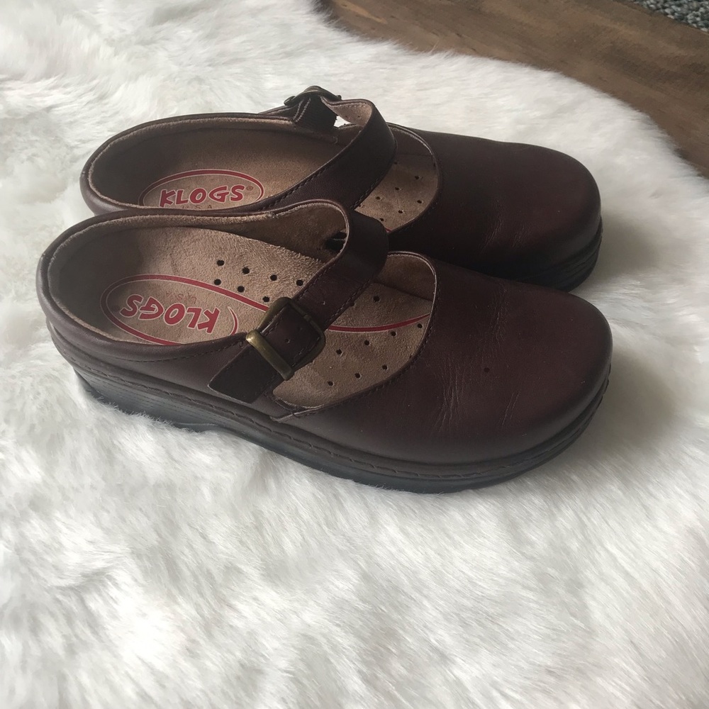 Brown leather Klogs size 7